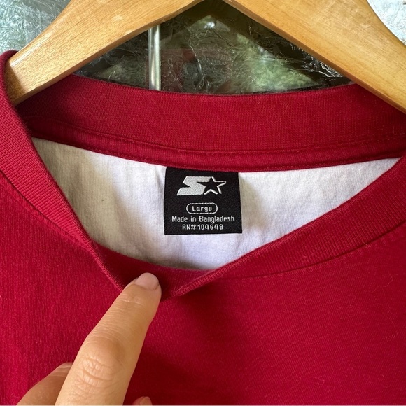 Starter Arkansas Razorbacks Red T-Shirt Vintage 90's, Size Large Embroidered - Picture 3 of 7